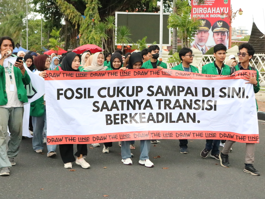 ARSIP 21/09: SAAT PADANG MENARIK GARIS BATAS